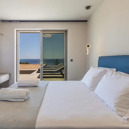 Lassi View * 阿尔戈斯托利翁