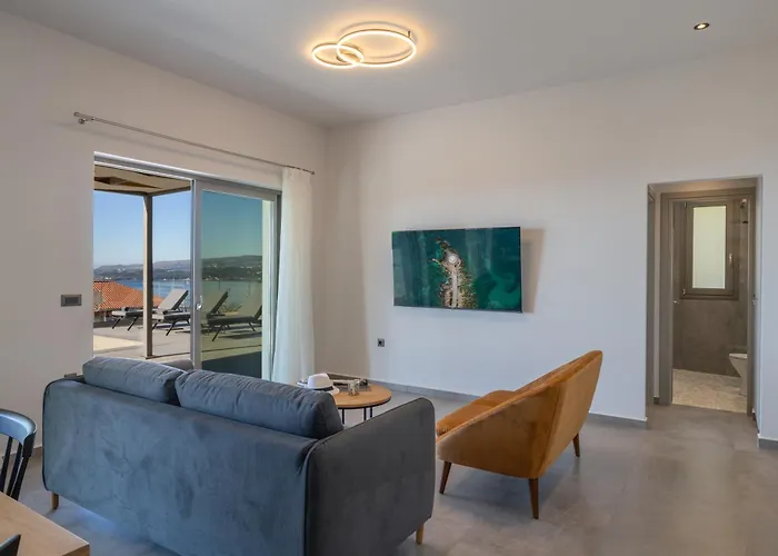 Lassi View * 阿尔戈斯托利翁